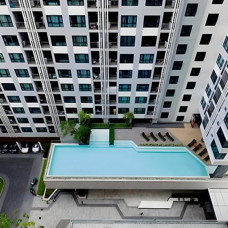 The Base Apartments At Central Pattaja Kültér fotó